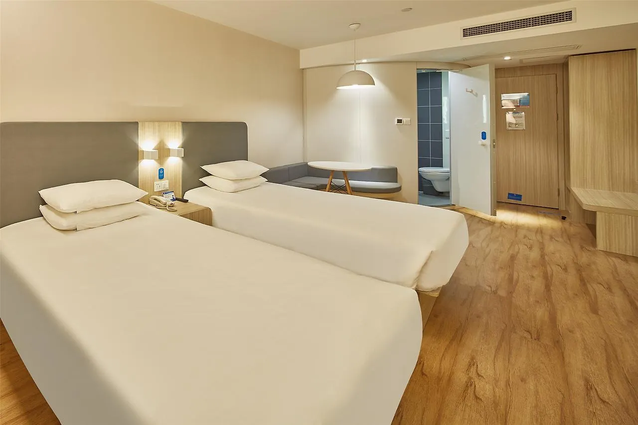 Hanting Hotel Zhuhai Gongbei Port Qinglv Nanlu Branch